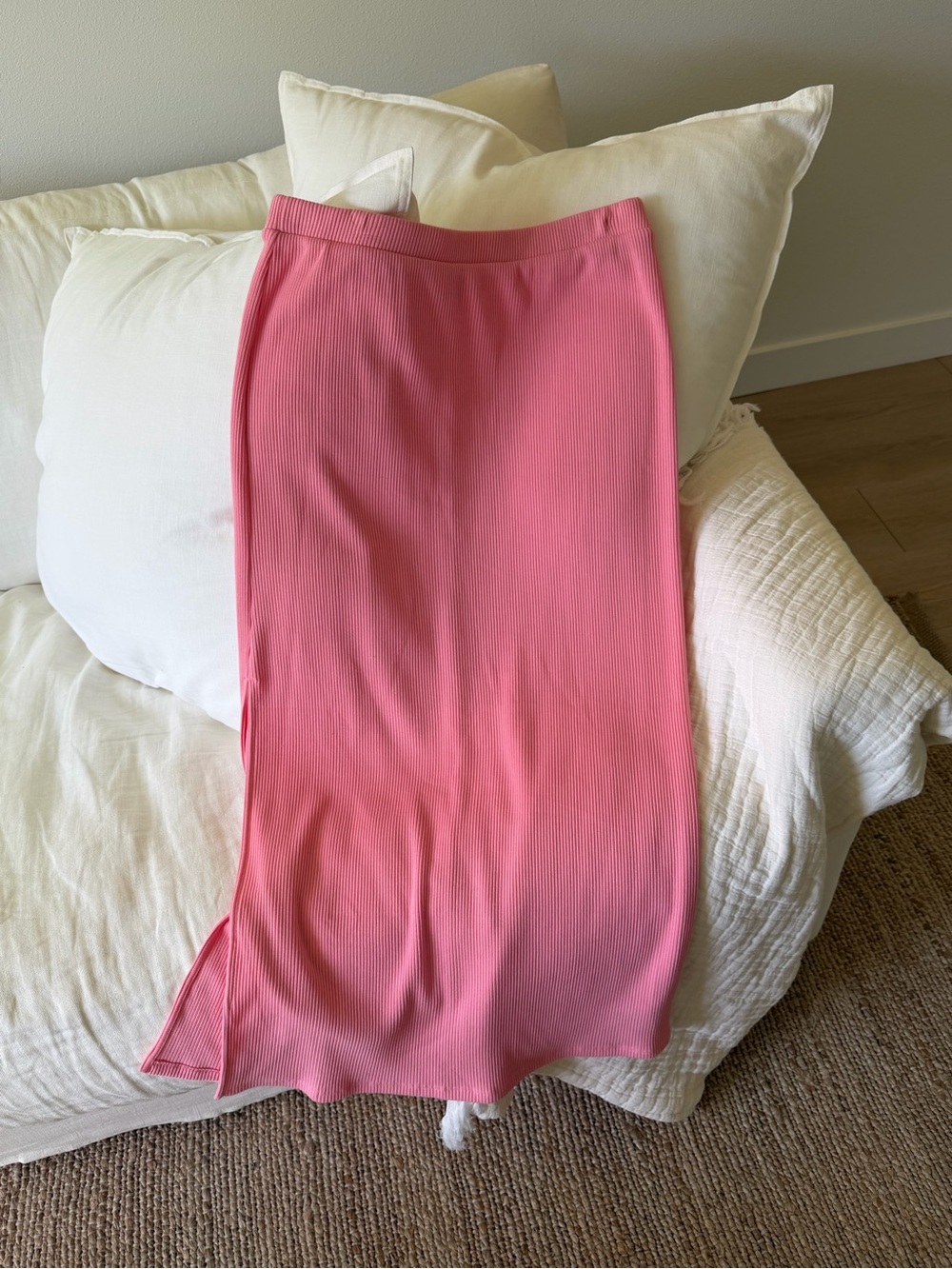 bubblegum pink ribbed midi skirt